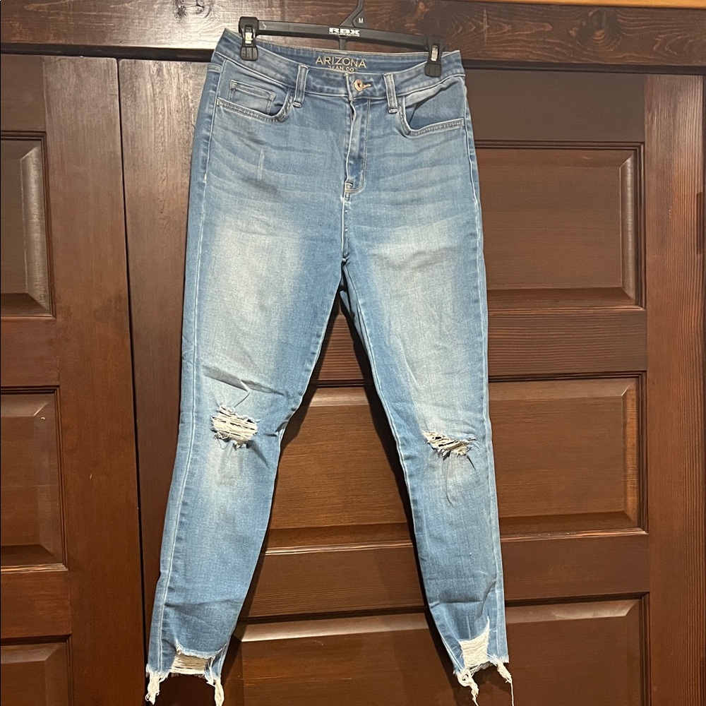 Arizona Jean Company Distressed Skinny Jeans in Light Blue Denim